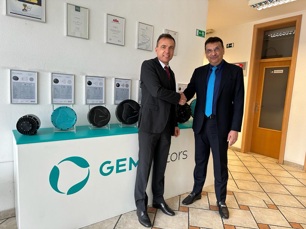 FLASH Partners with GEM Motors for Advanced Modular Multiphase Hub